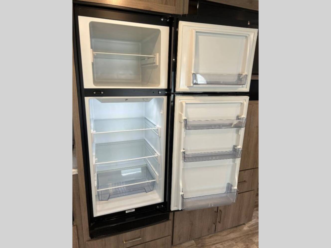 A photo of this 2023 Grand Design Imagine 2800BH