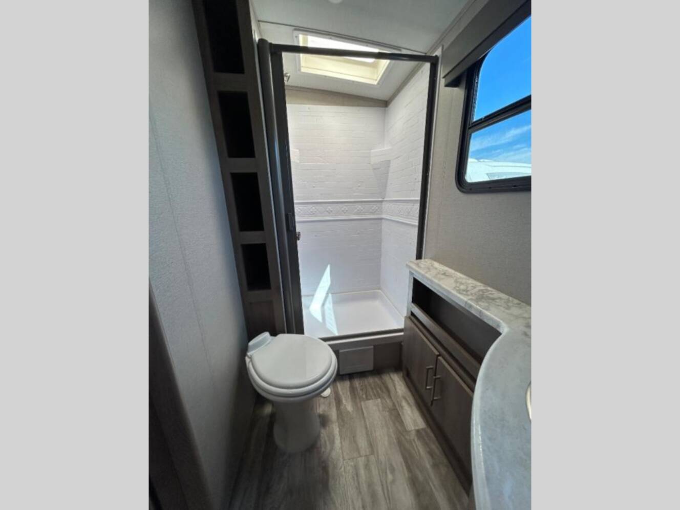 A photo of this 2023 Grand Design Imagine 2800BH