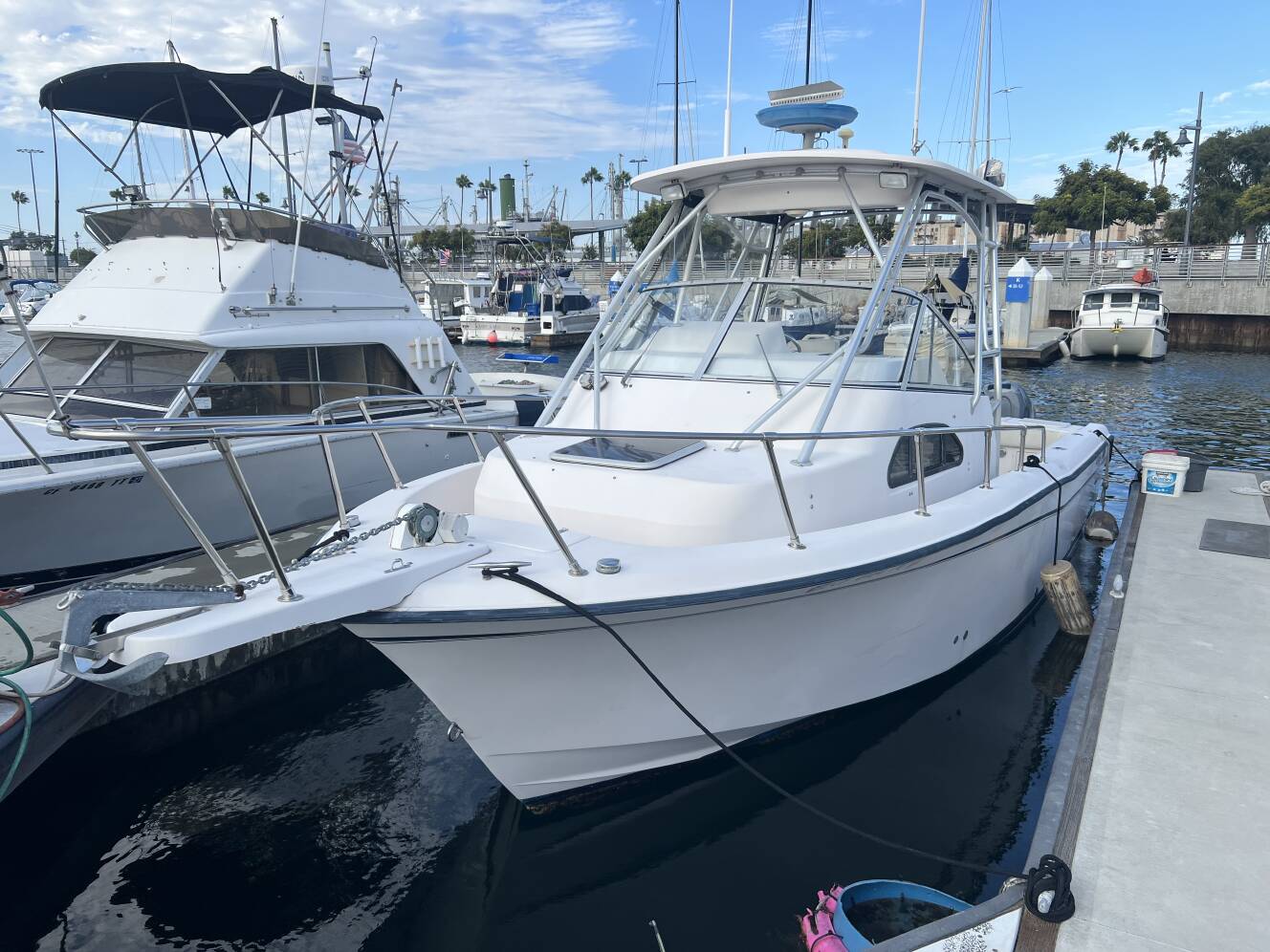 A photo of this 2001 Grady-White 282 SAILFISH