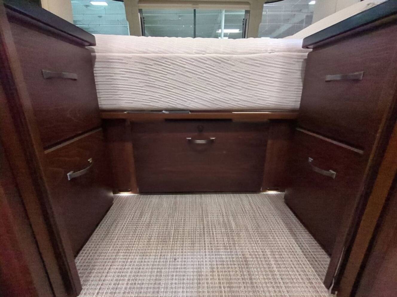 A photo of this 2020 Airstream Classic 33FB Twin