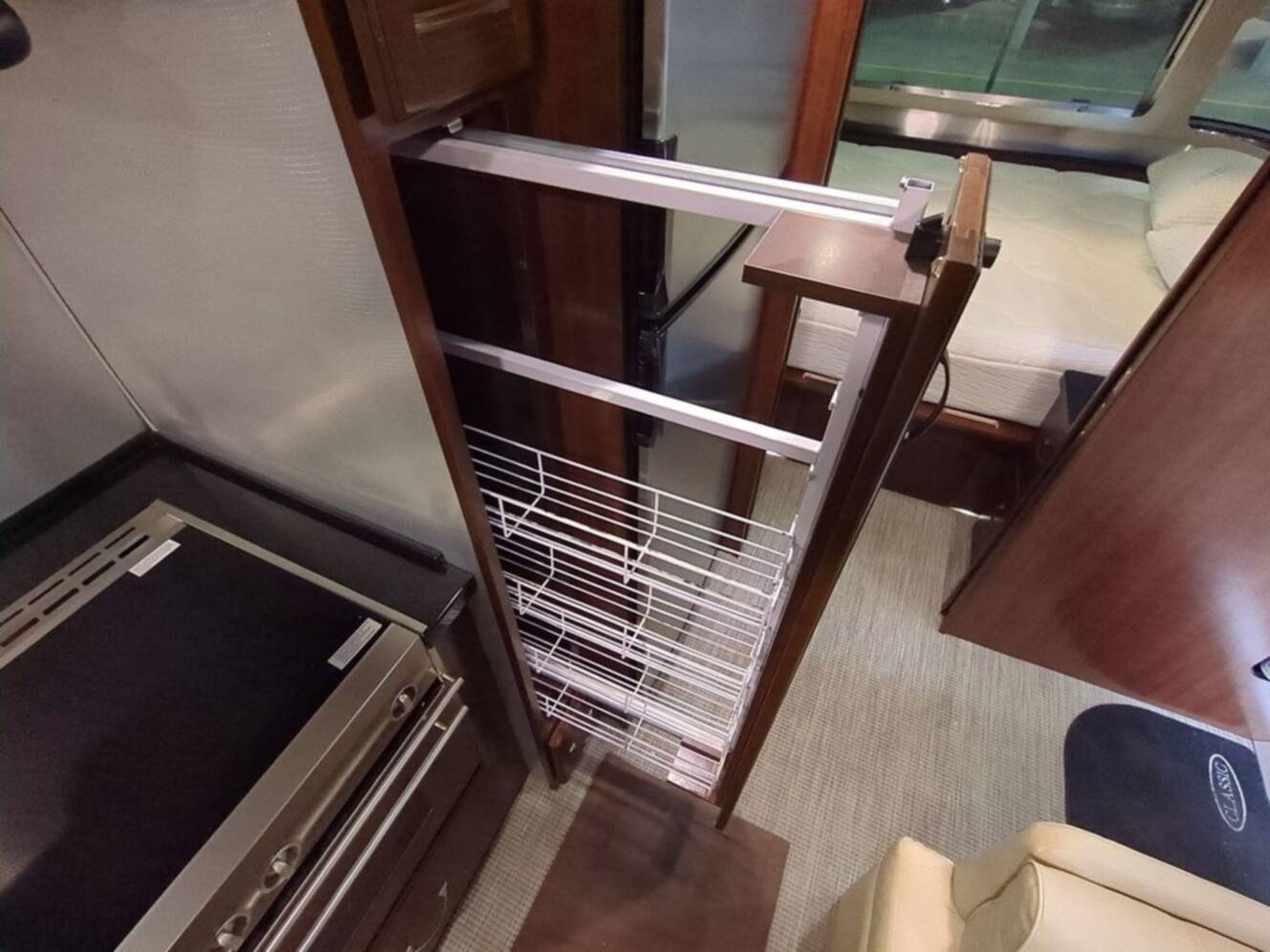 A photo of this 2020 Airstream Classic 33FB Twin