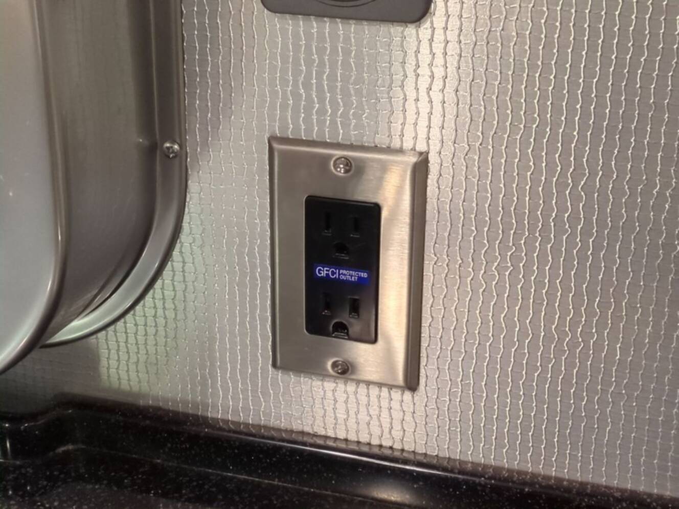 A photo of this 2020 Airstream Classic 33FB Twin
