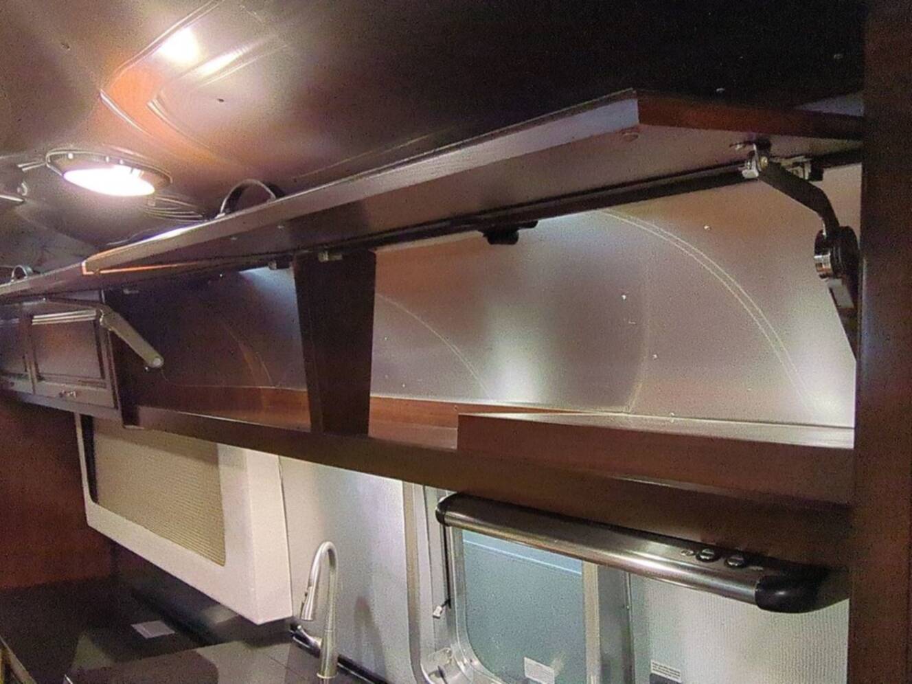 A photo of this 2020 Airstream Classic 33FB Twin