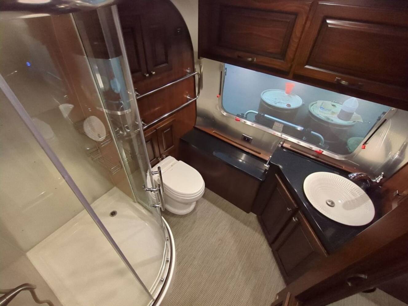 A photo of this 2020 Airstream Classic 33FB Twin