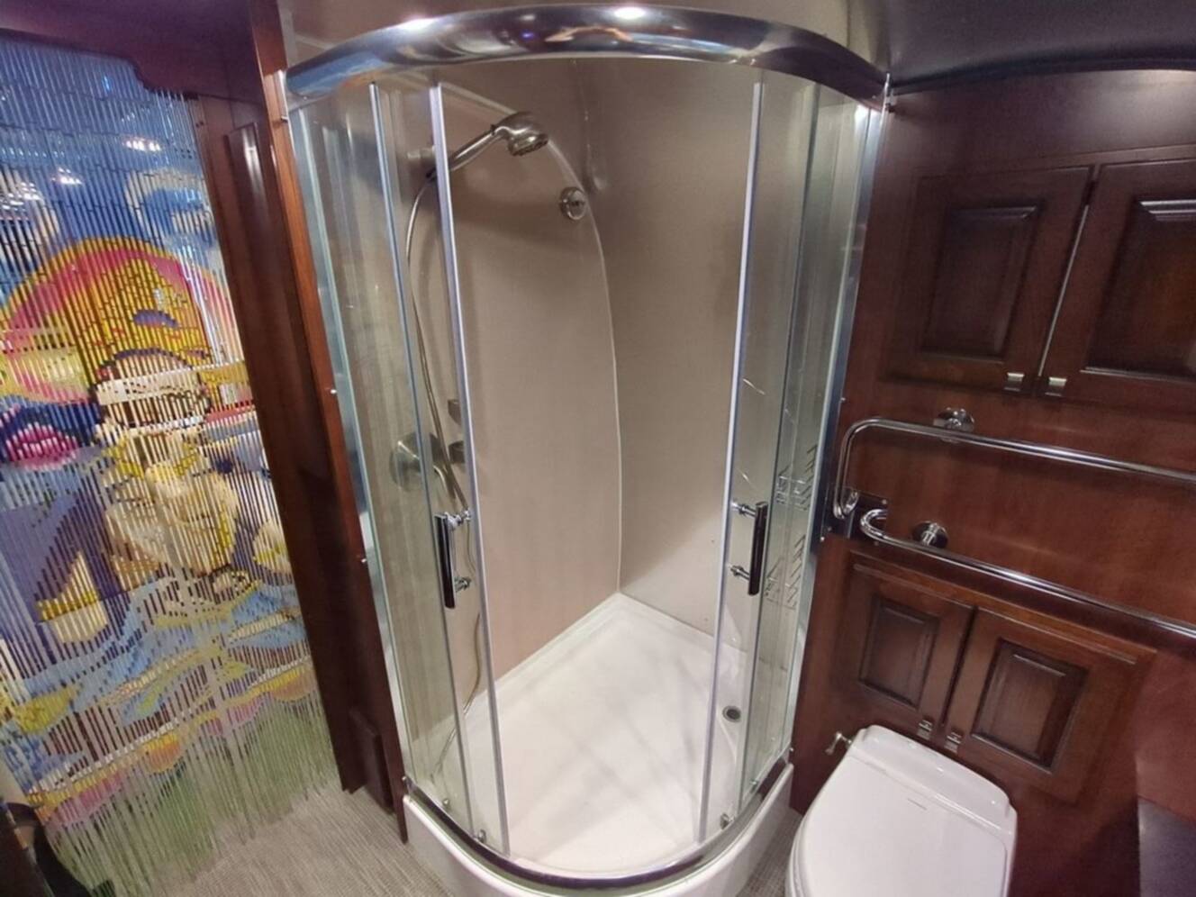 A photo of this 2020 Airstream Classic 33FB Twin