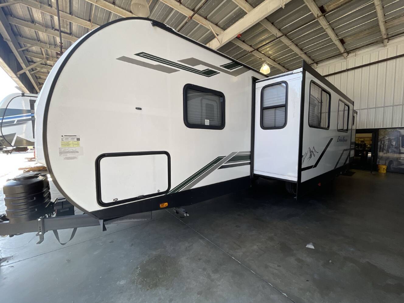A photo of this 2024 Heartland EDDIE BAUER 324BH-L