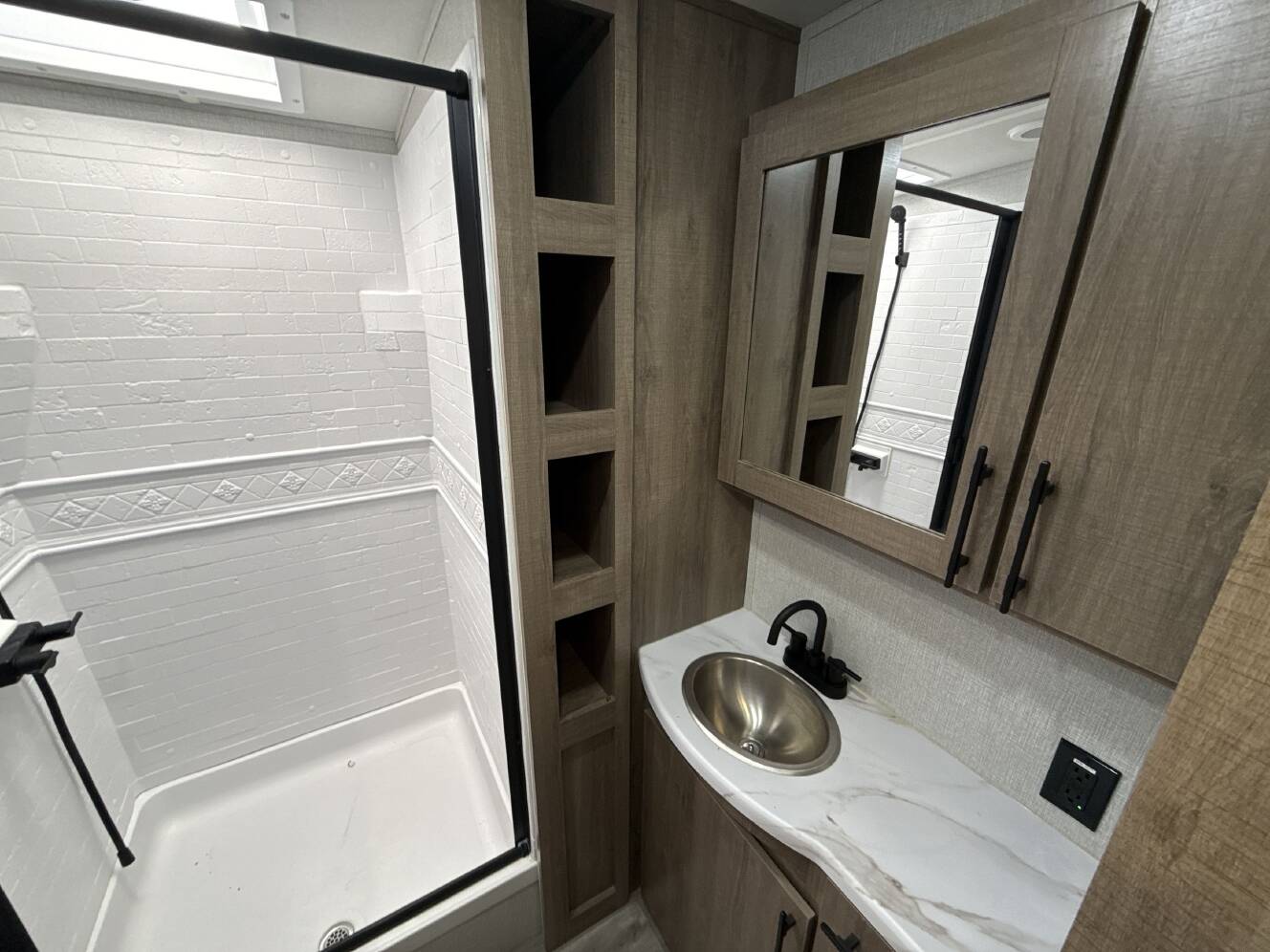 A photo of this 2024 Grand Design IMAGINE 2970RL