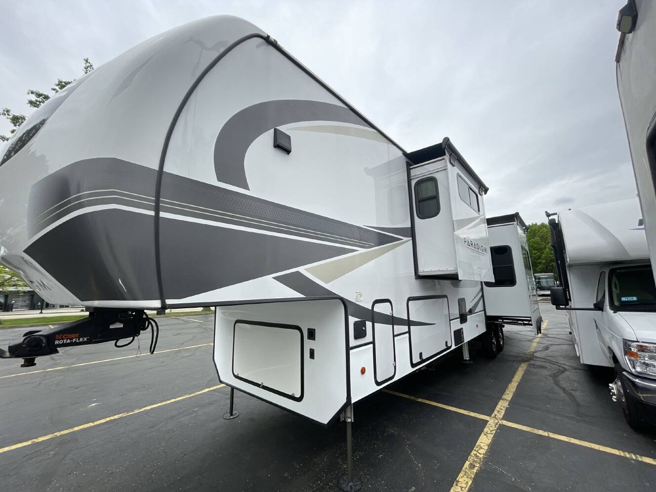 A photo of this 2023 Alliance PARADIGM 382RK