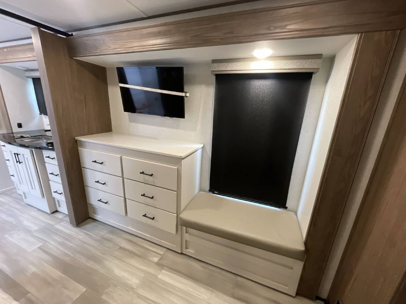 A photo of this 2023 Alliance PARADIGM 382RK