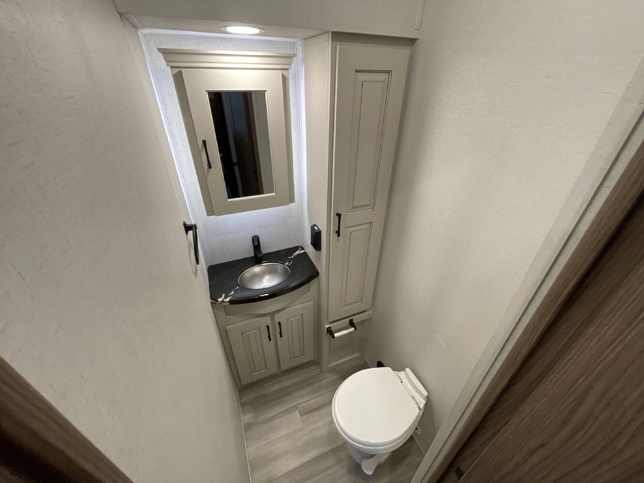 A photo of this 2023 Alliance PARADIGM 382RK