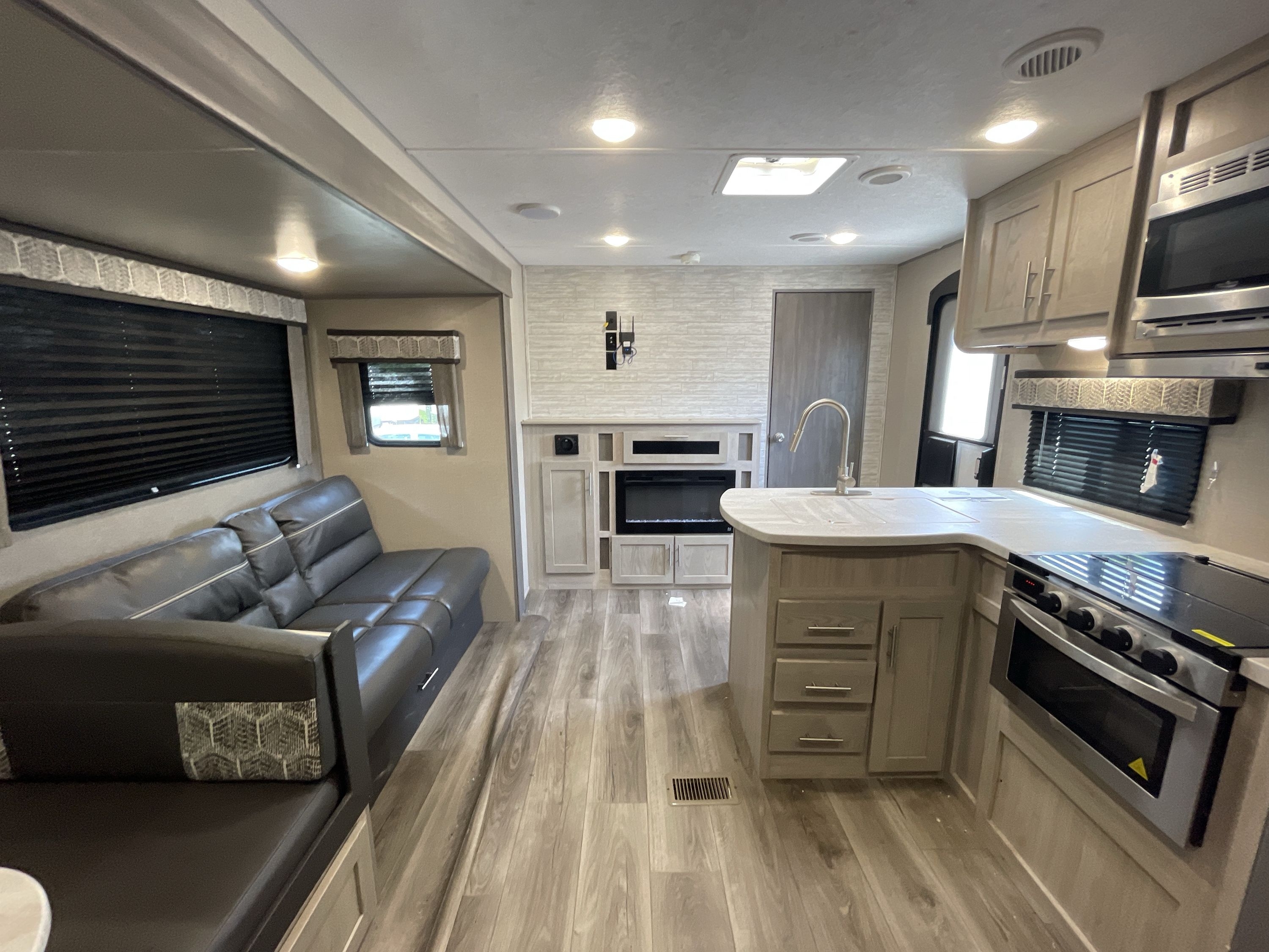 2023 Coachmen CATALINA LEGACY 323QBTSCK in fairmont WV