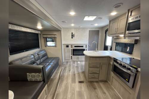 2023 Coachmen CATALINA LEGACY 323QBTSCK in fairmont WV