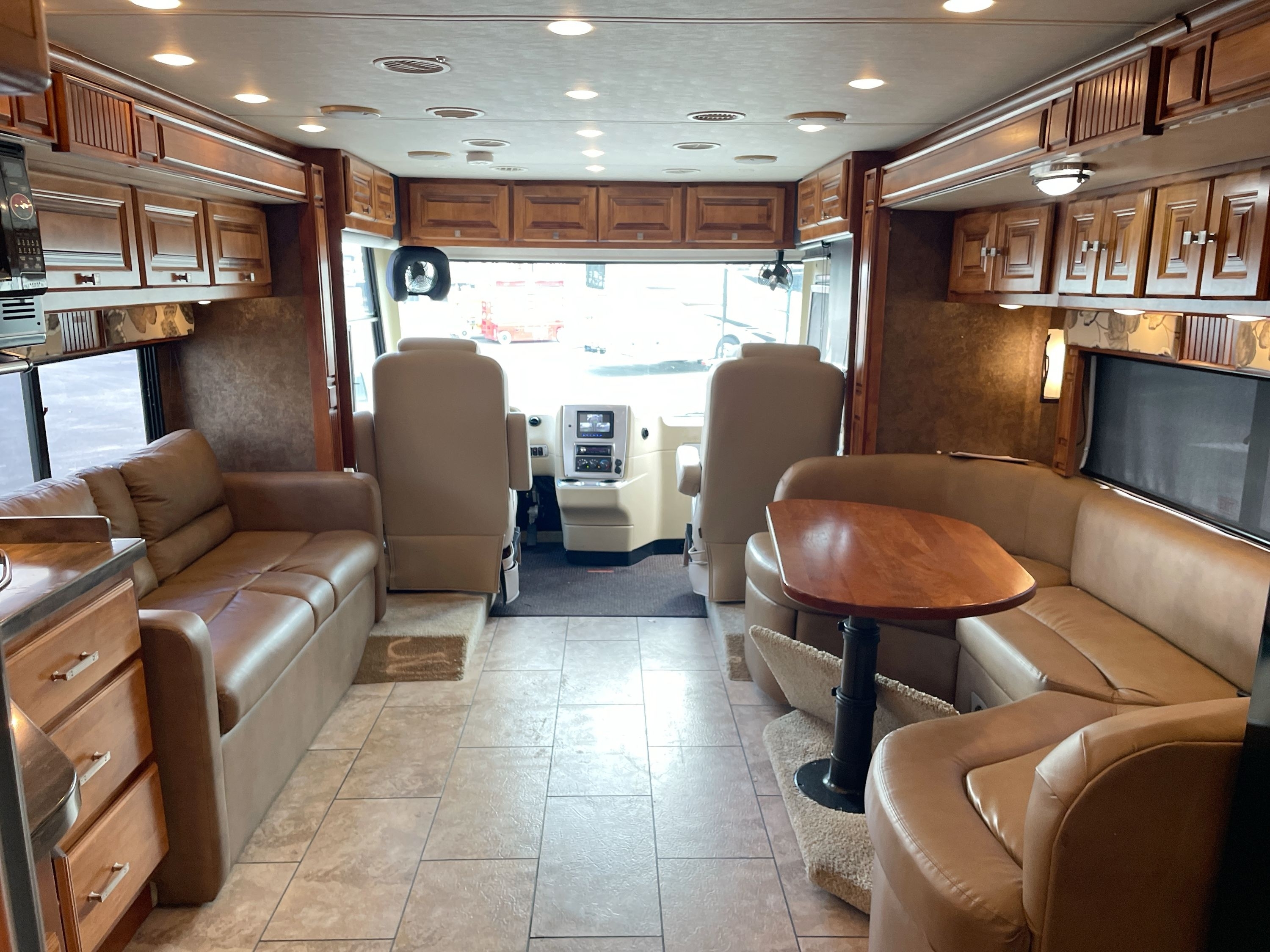 2015 Tiffin ALEGRO BREEZE 32BR in dover FL