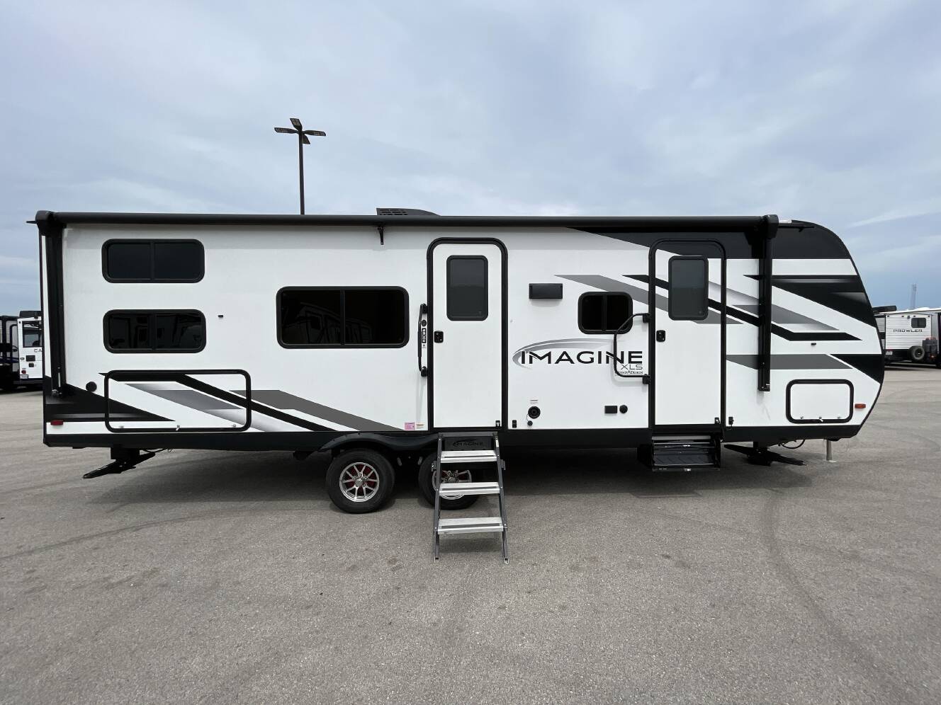 A photo of this 2024 Grand Design IMAGINE XLS 25DBE