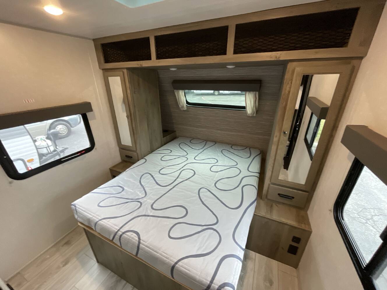 A photo of this 2022 Forest River SURVEYOR 276BHLE