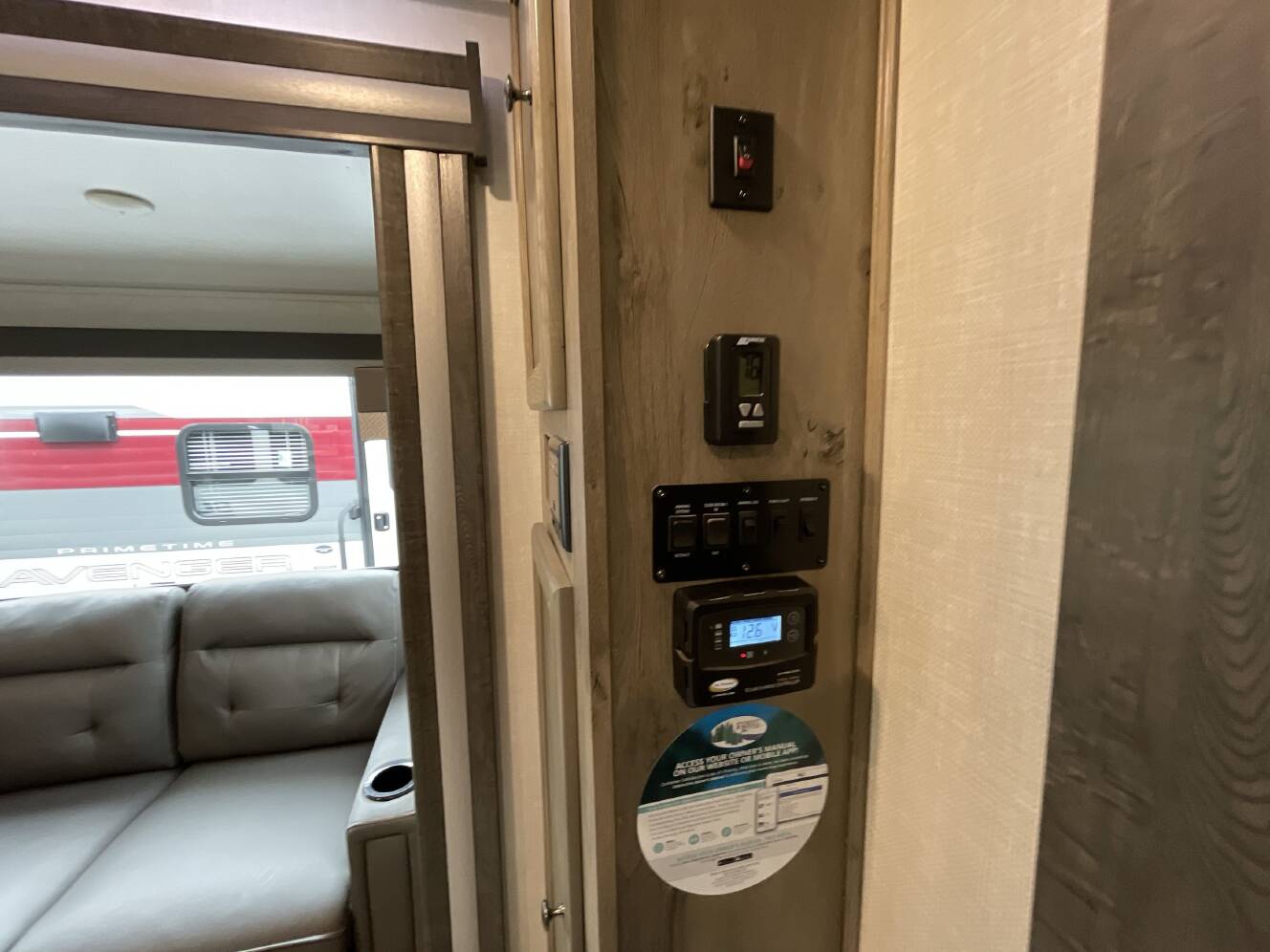 A photo of this 2022 Forest River SURVEYOR 276BHLE