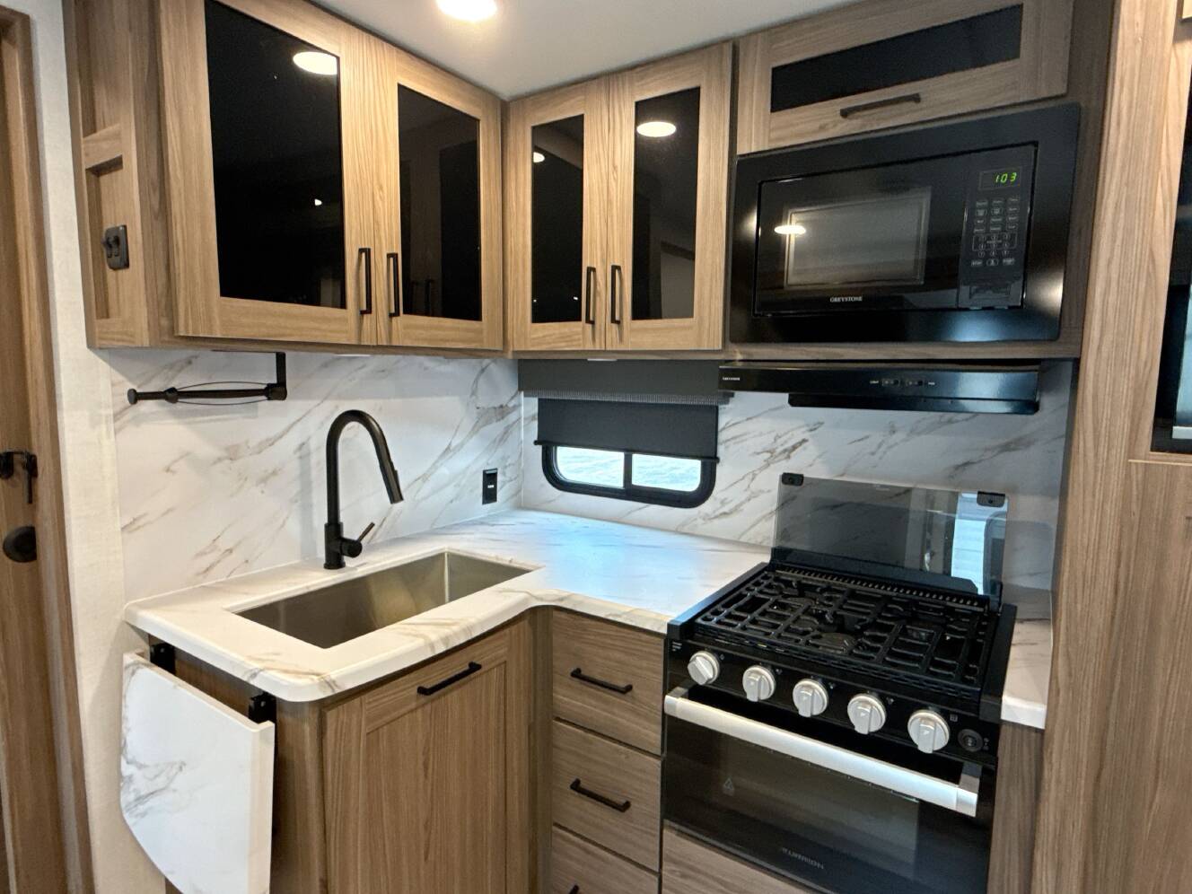 A photo of this 2024 Alliance DELTA 251BH