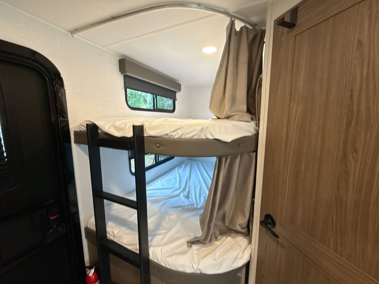 A photo of this 2024 Alliance DELTA 251BH