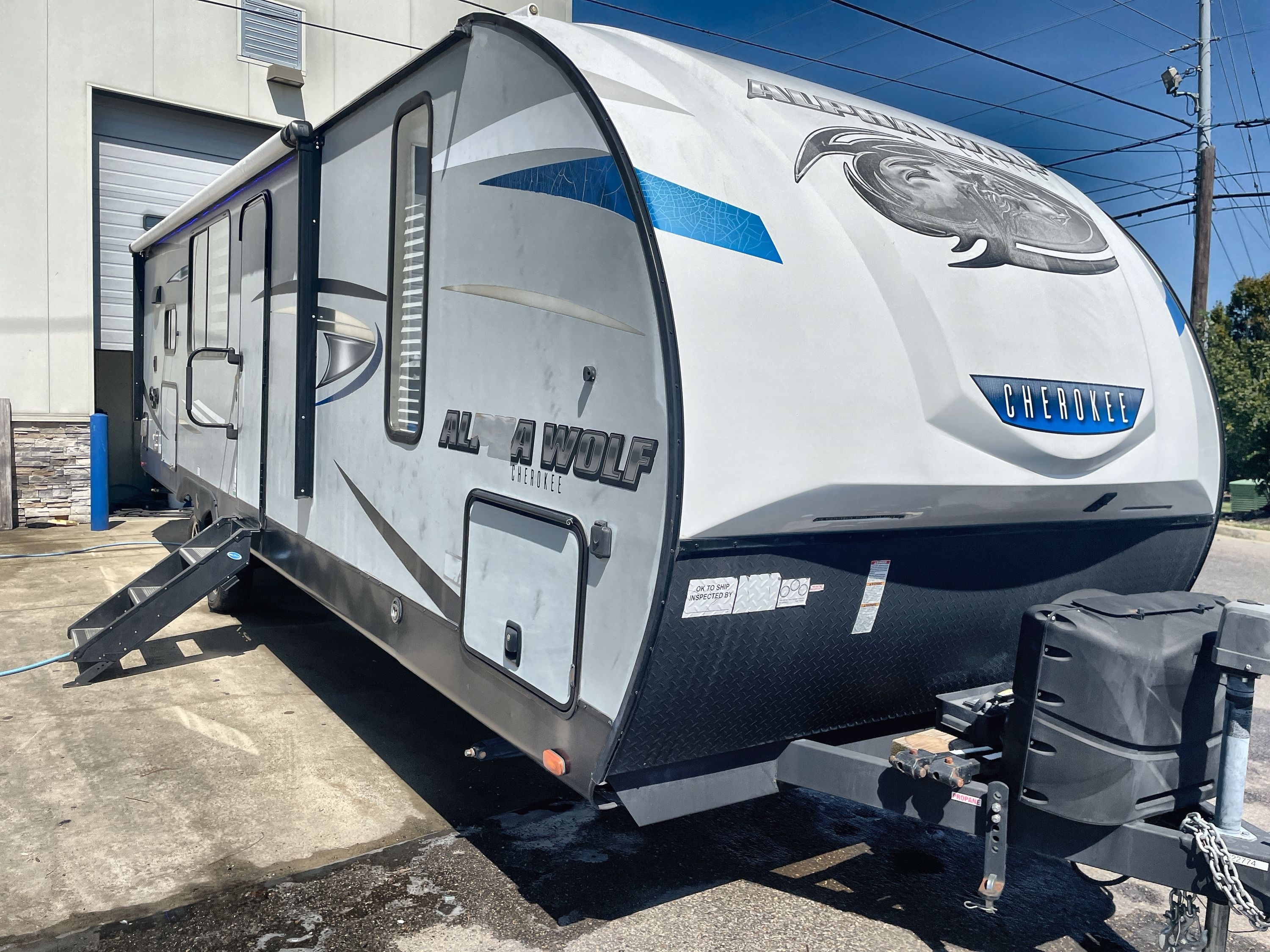2020 Forest River ALPHA WOLF 27RK-L RV