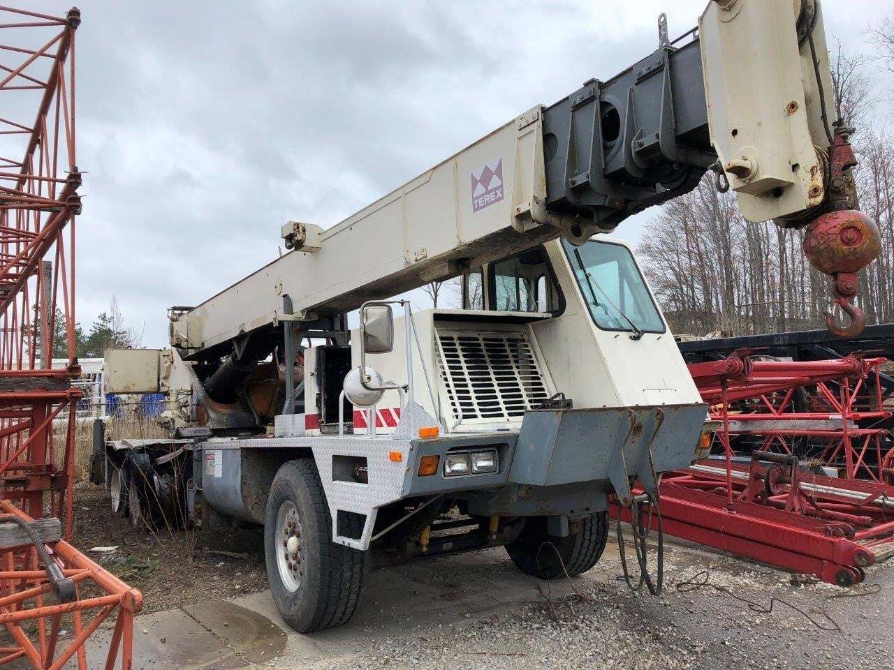 1999 TEREX T340 in Solon, OH