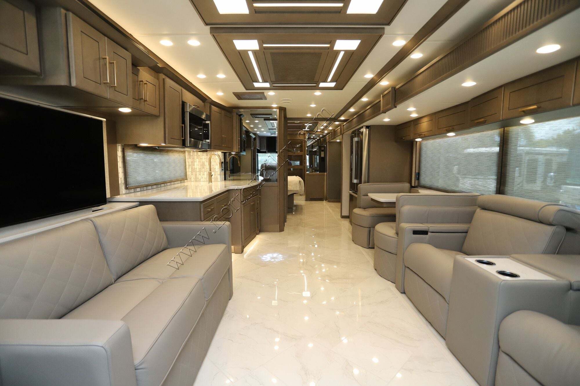 2027 Newmar Essex 4551 in ft. myers FL