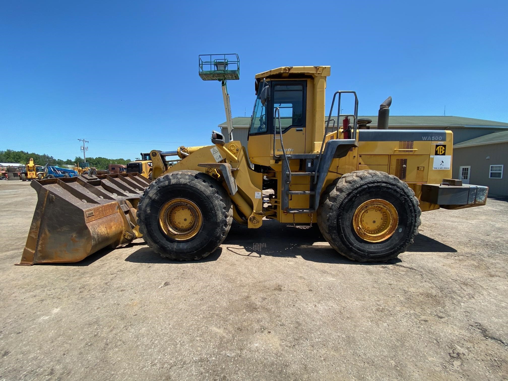 2007 KOMATSU WA500-3 in Holland, MI