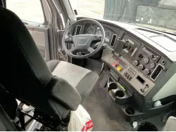2019 FREIGHTLINER CASCADIA 126
