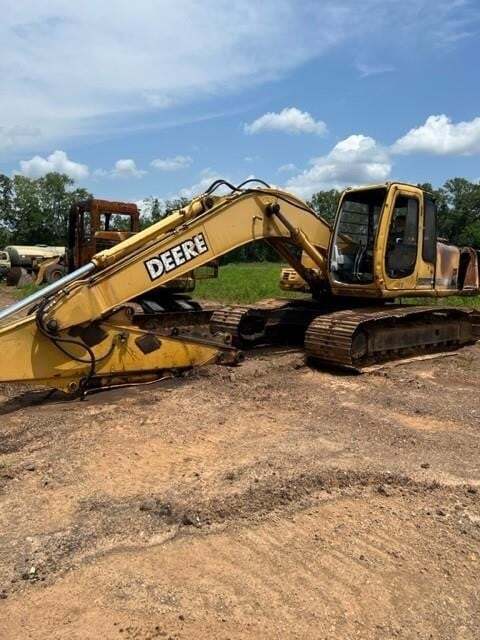 1997 DEERE 200 LC in Montrose, AL