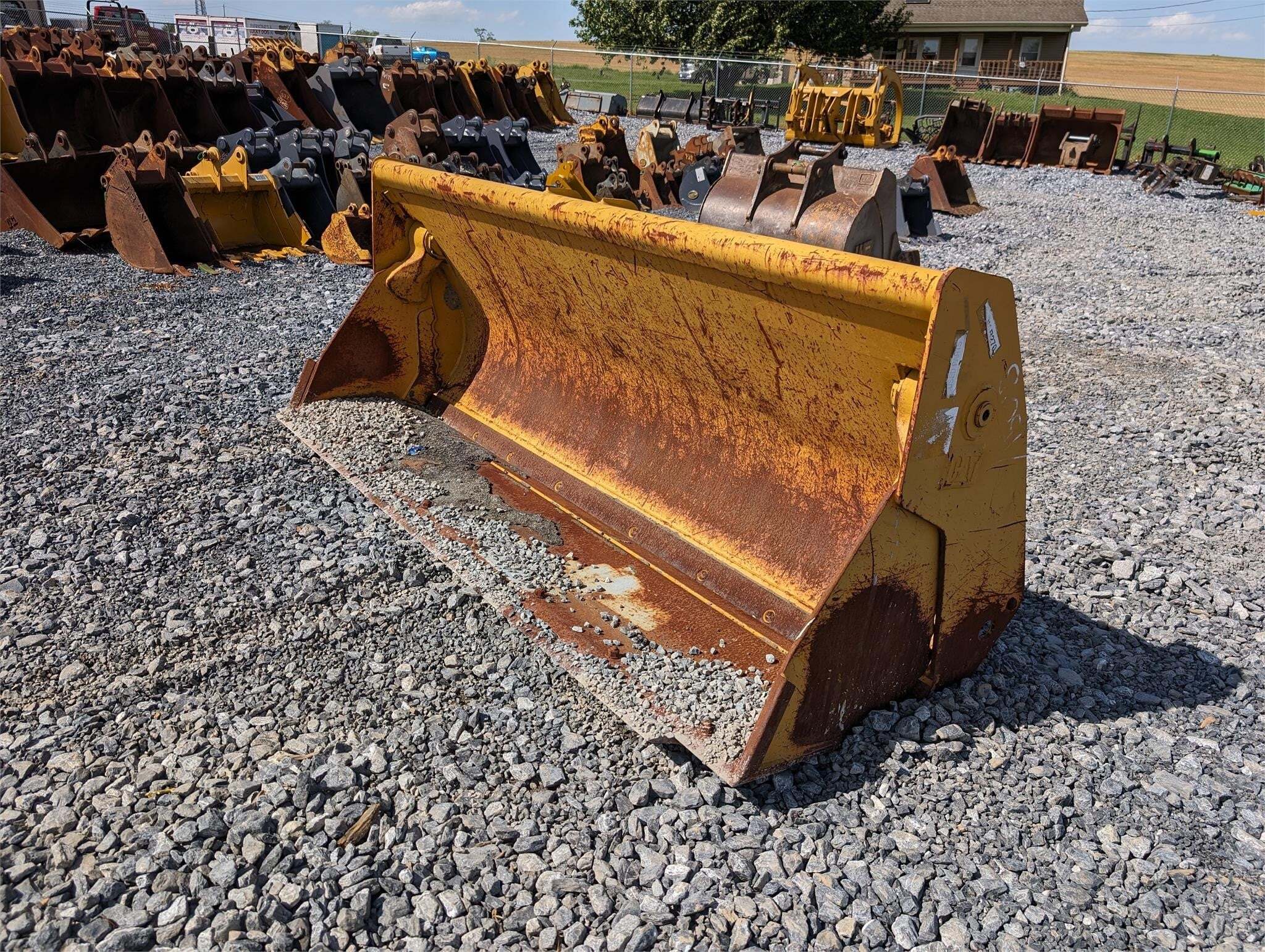 CATERPILLAR Attachment in Womelsdorf, PA