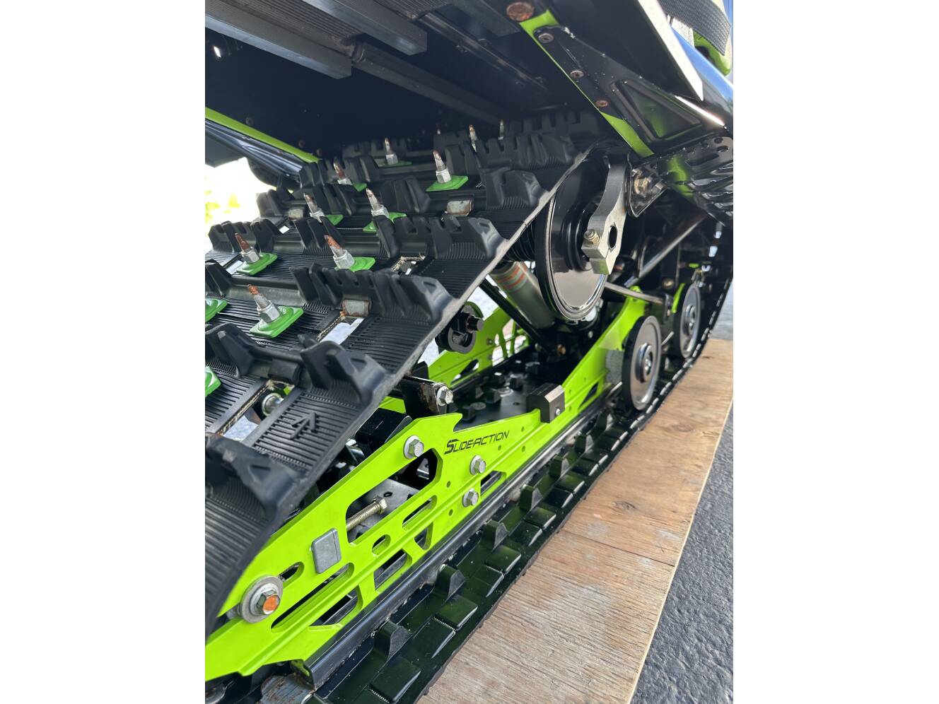 A photo of this 2018 Arctic Cat ZR 8000 LIMITED 129