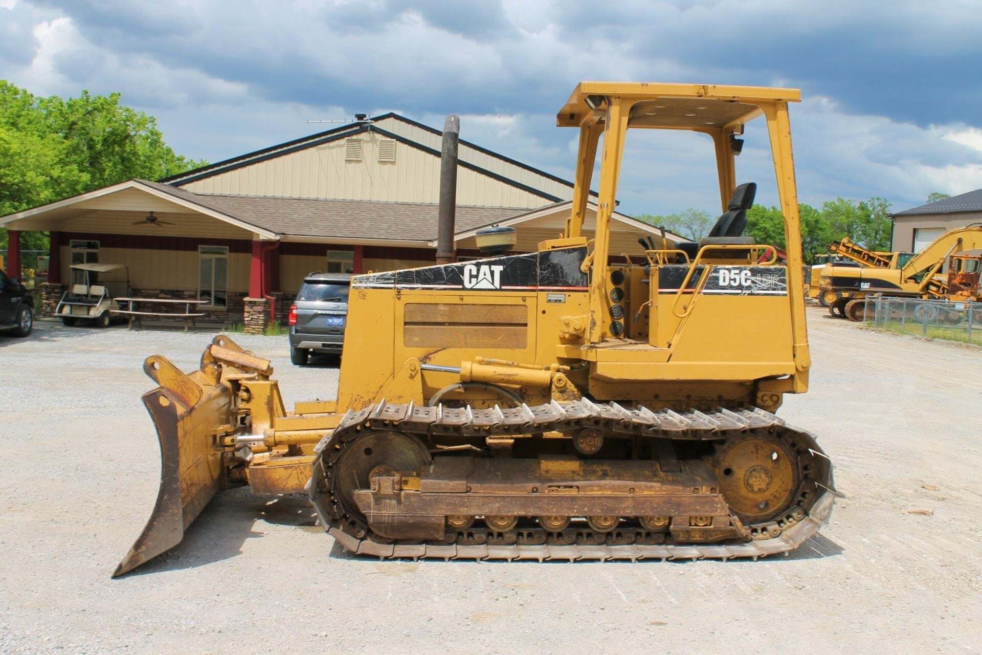 1998 CATERPILLAR D5C LGP in Pleasureville, KY