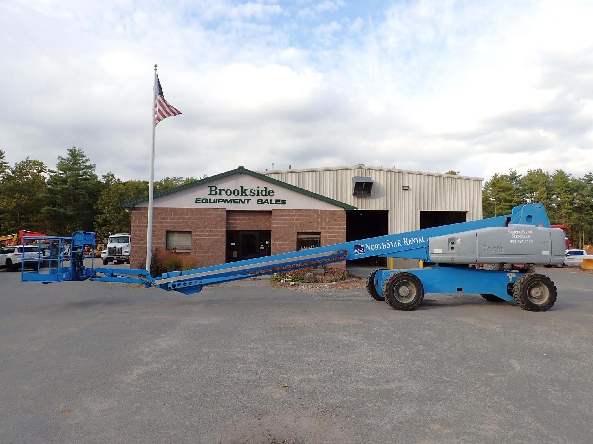 2004 GENIE S105 in Phillipston, MA