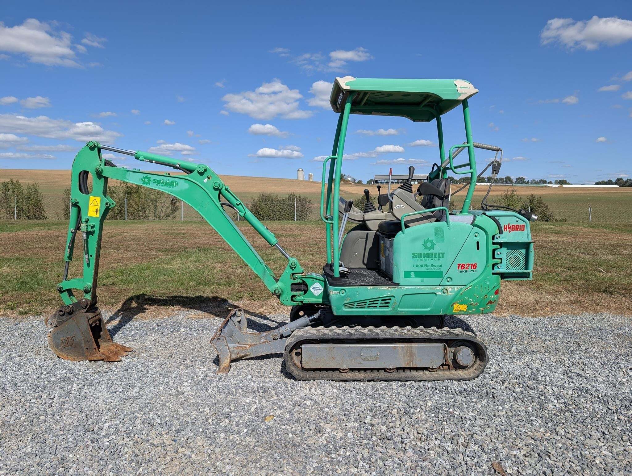 2018 TAKEUCHI TB216H in Womelsdorf, PA