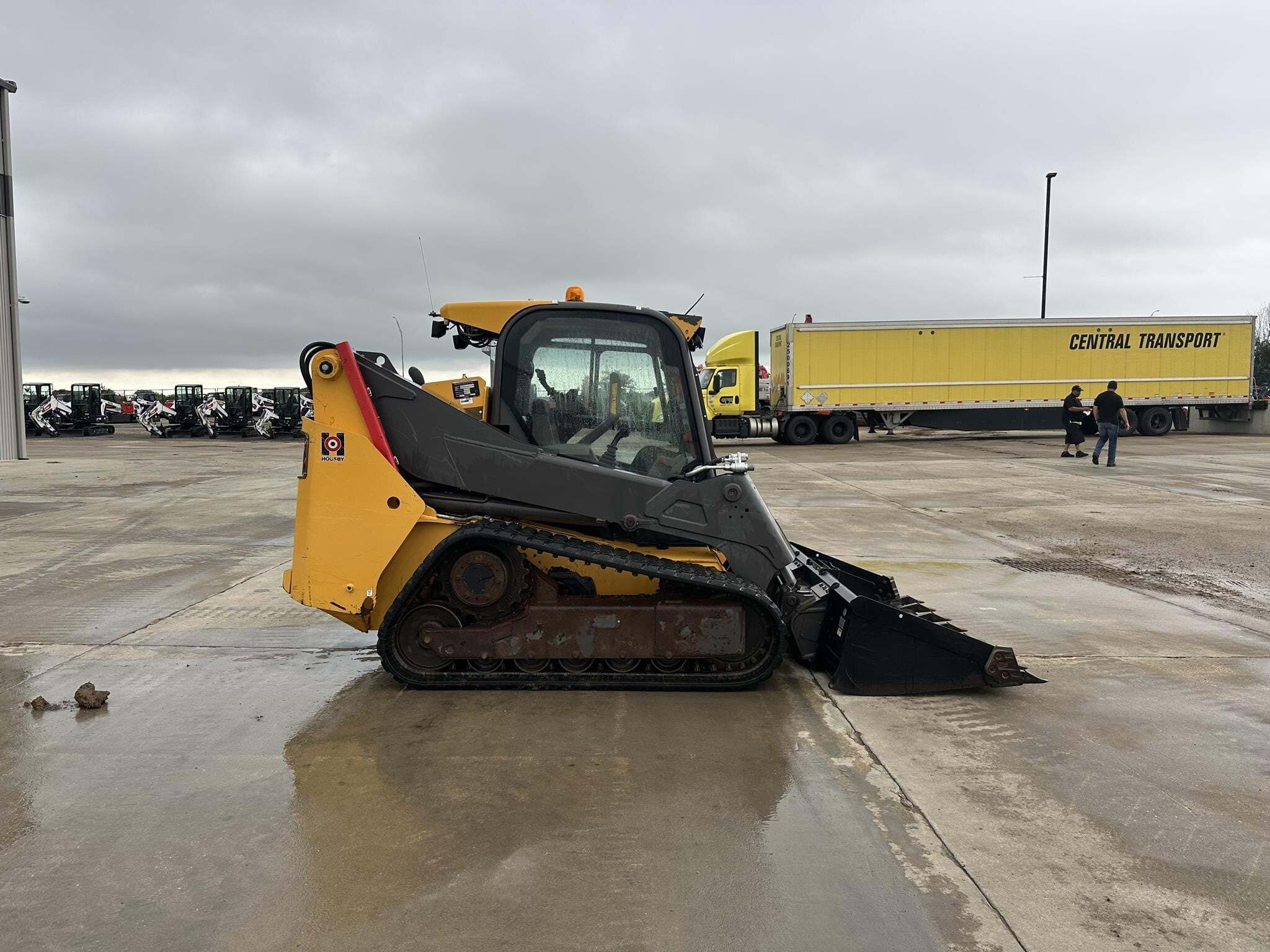 2018 VOLVO MCT110D in Cedar Rapids, IA
