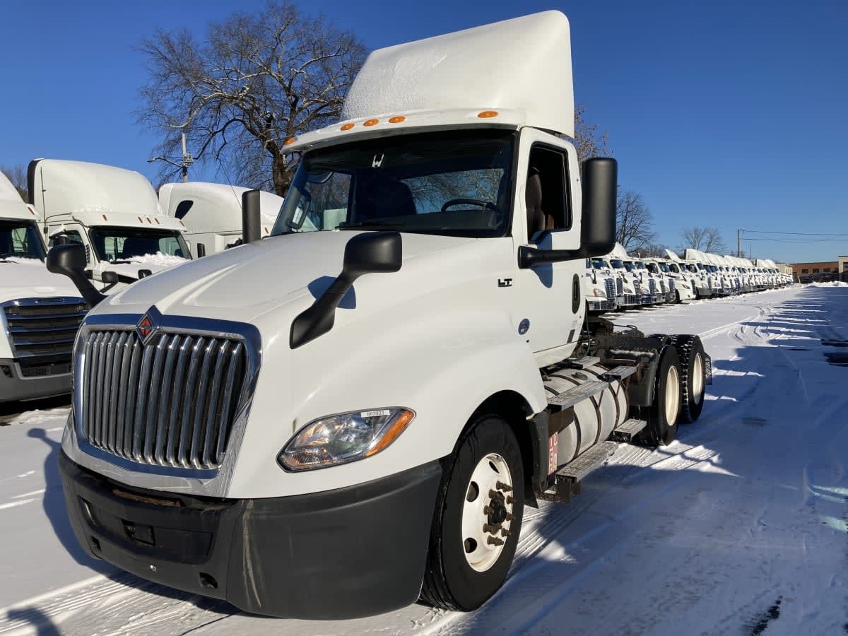 2019 INTERNATIONAL LT625 DAYCAB T/A in Springfield, MA