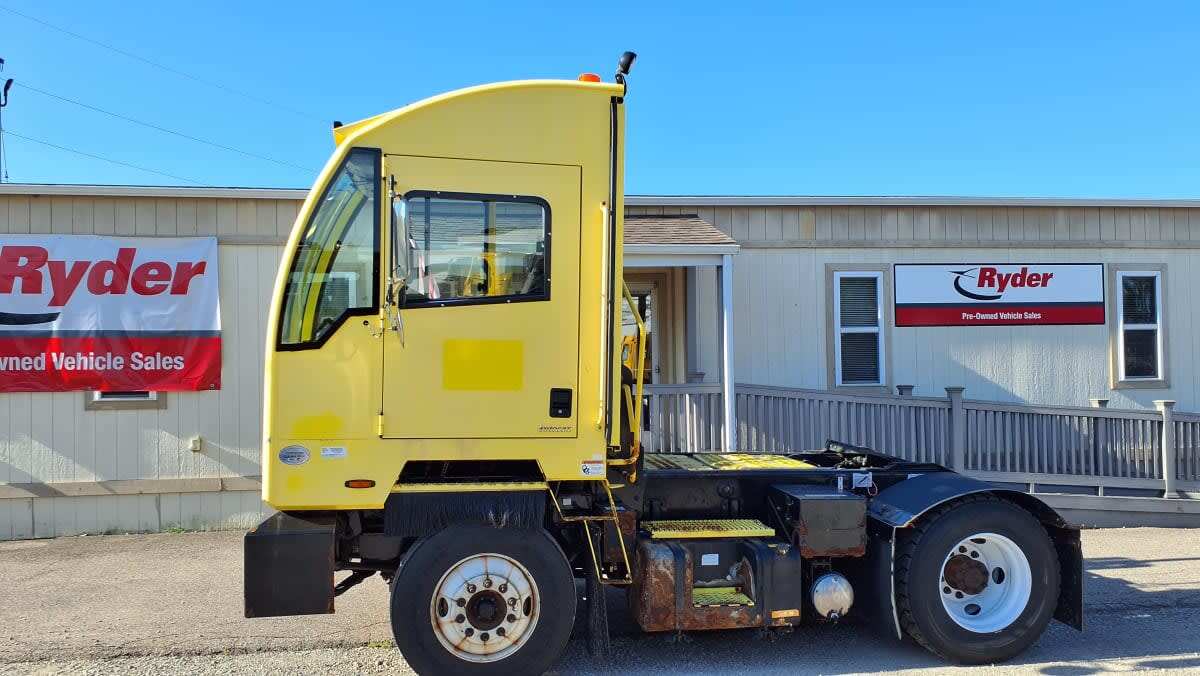 2021 AUTOCAR ACTT42 in Cincinnati, OH