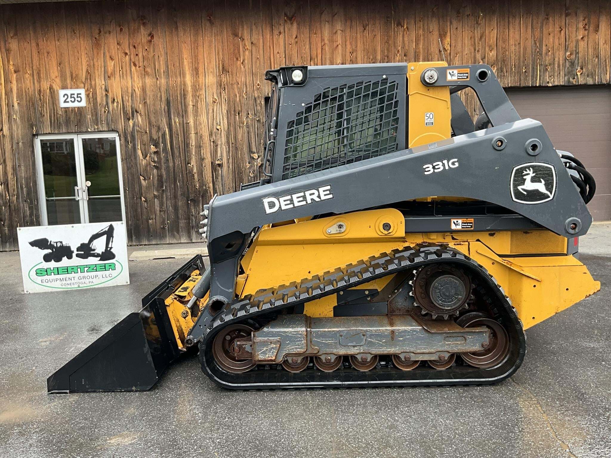 2020 DEERE 331G in Conestoga, PA