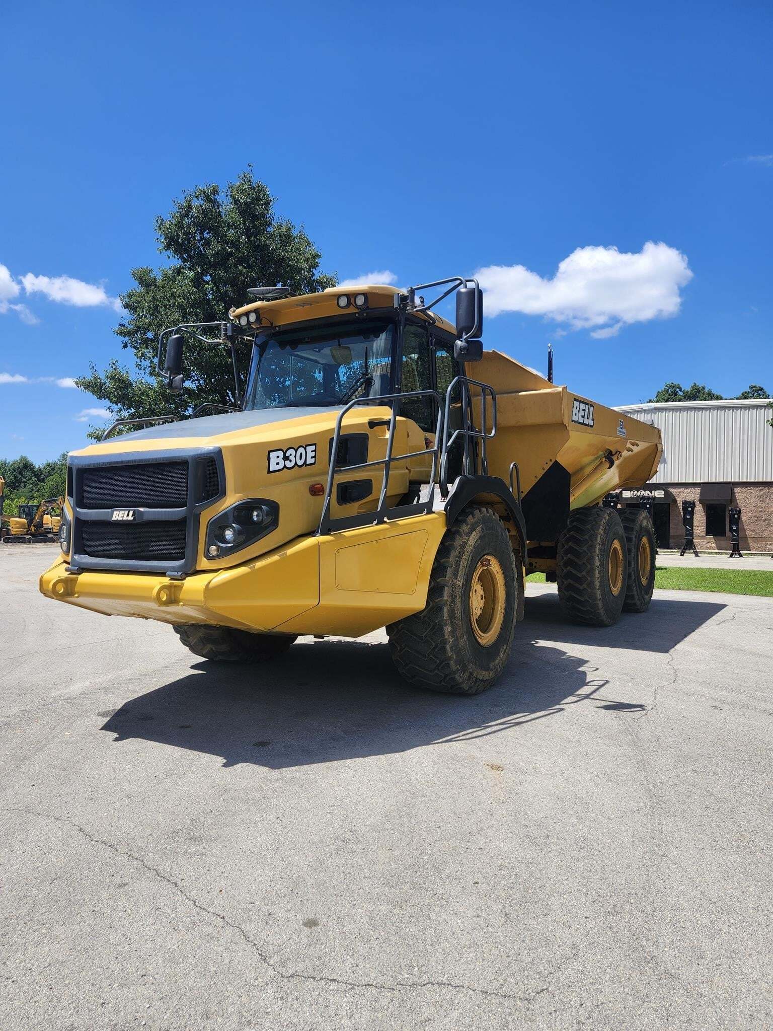 2017 BELL B30E in Bardstown, KY