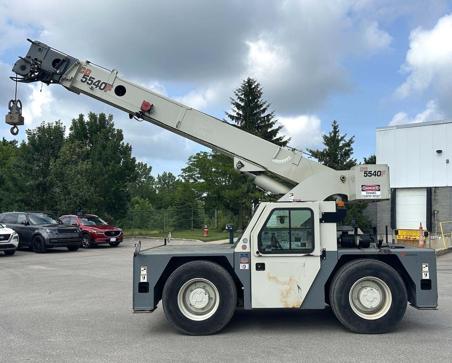 2016 SHUTTLELIFT CD5540F in Solon, OH
