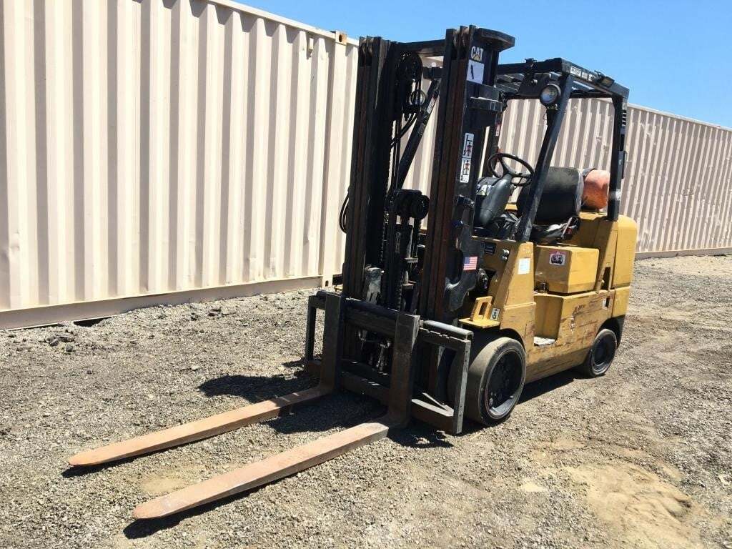 CATERPILLAR GC40K in Lake Elsinore, CA