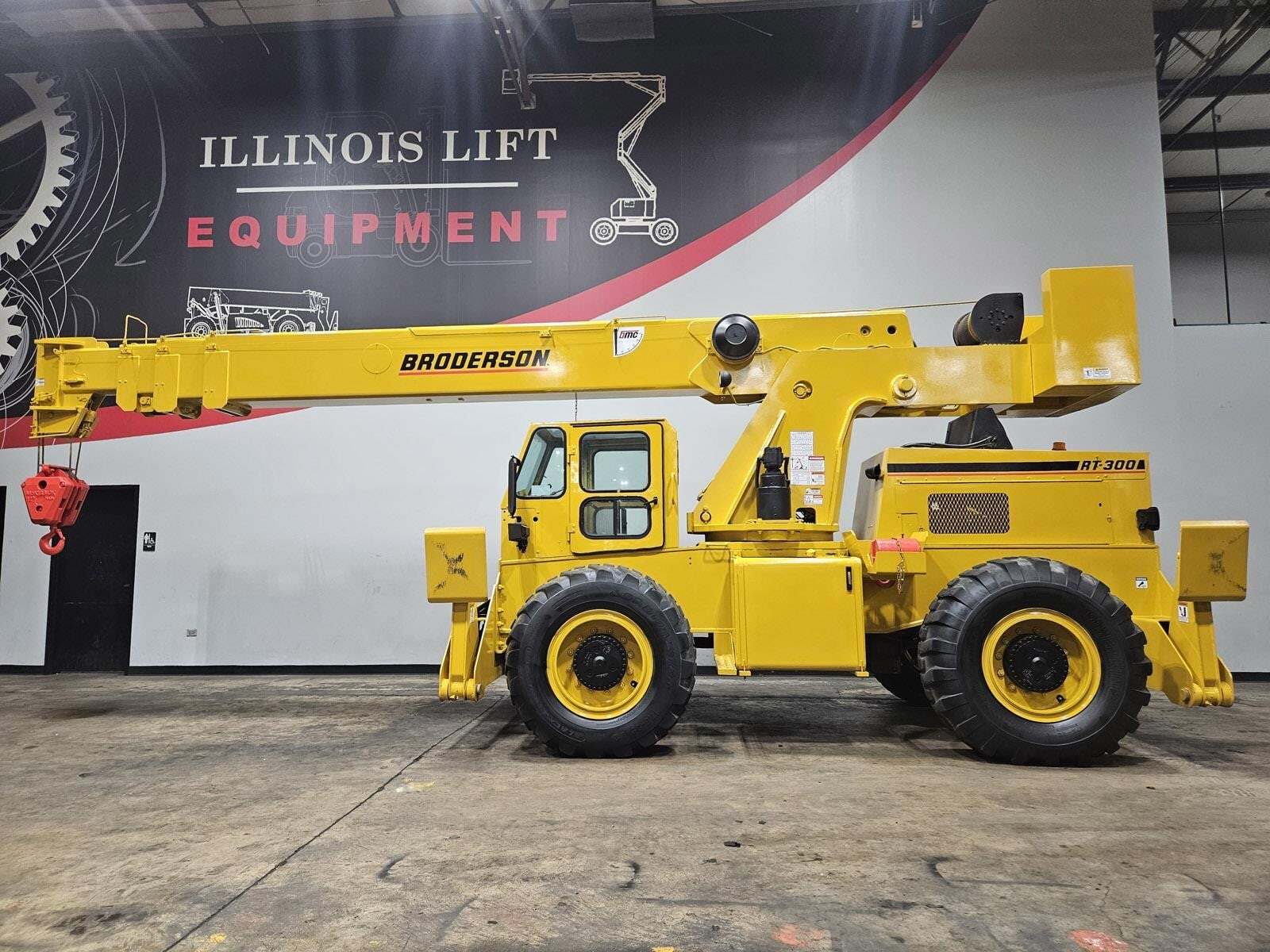 2013 BRODERSON RT300-2G in Palmetto, FL