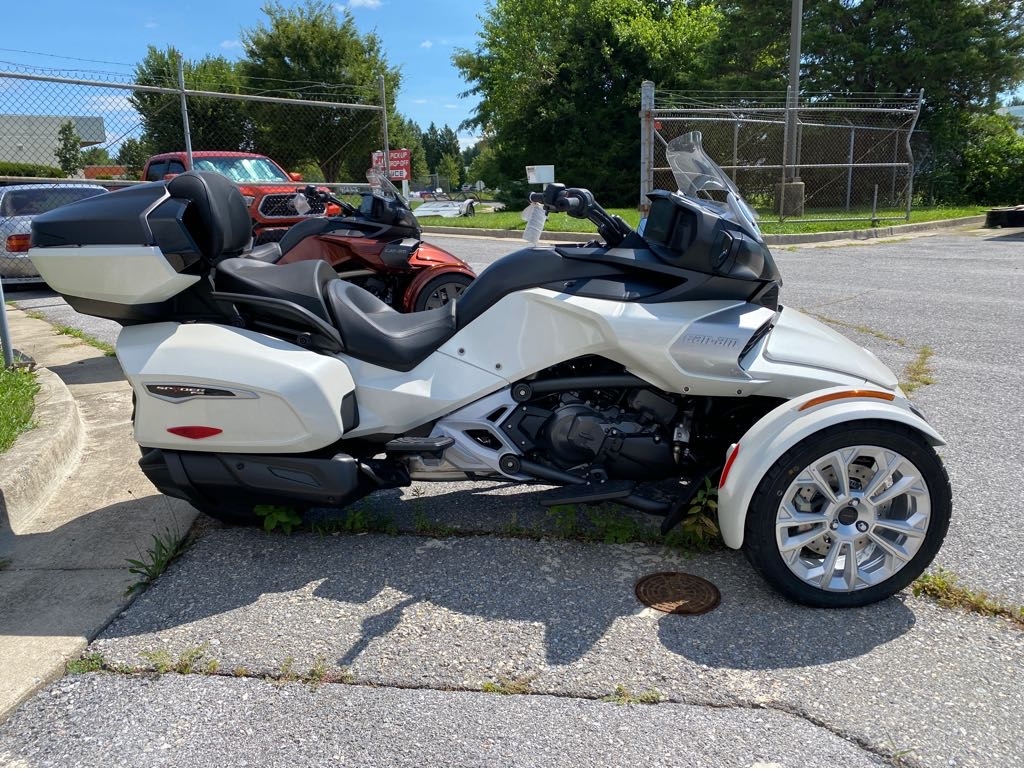 2026 Can-Am Spyder F3 Limited F3 SE6 LIMITED in Frederick, MD