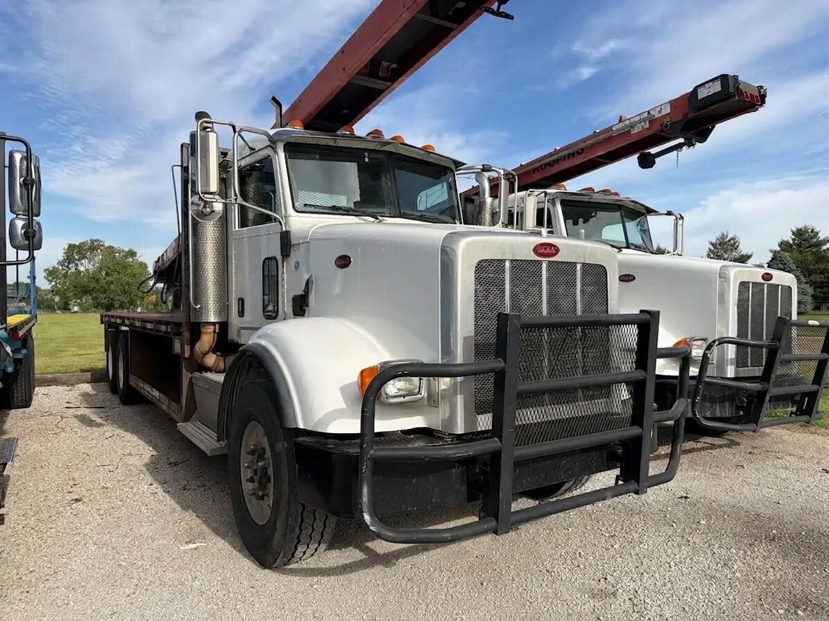 2013 PETERBILT 365 in Des Moines, IA