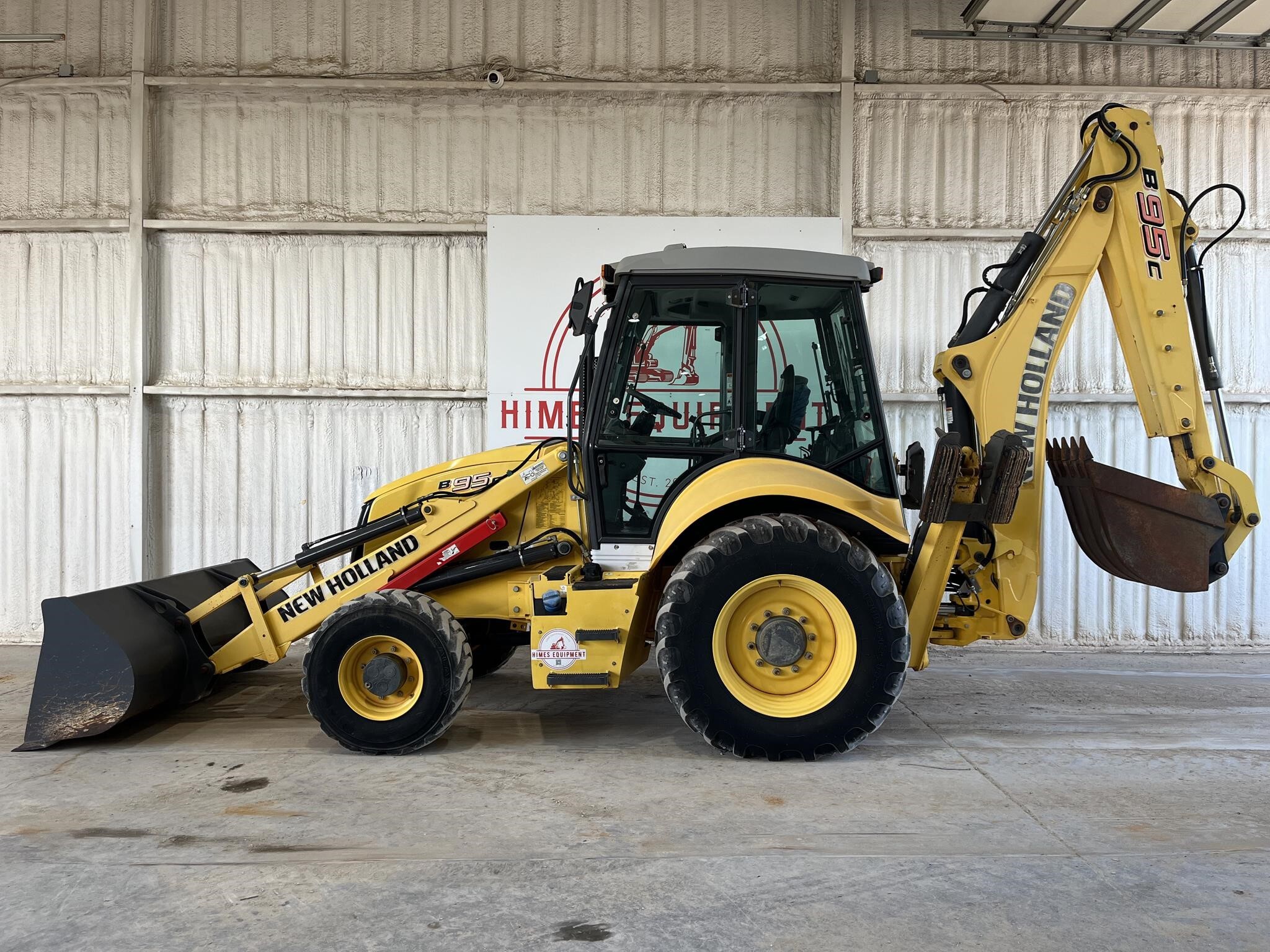2016 NEW HOLLAND B95C in Van Alstyne, TX