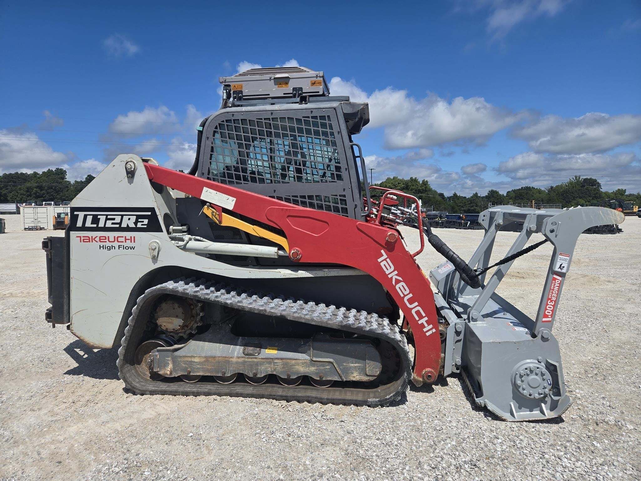 2018 TAKEUCHI TL12R2 in Wentzville, MO