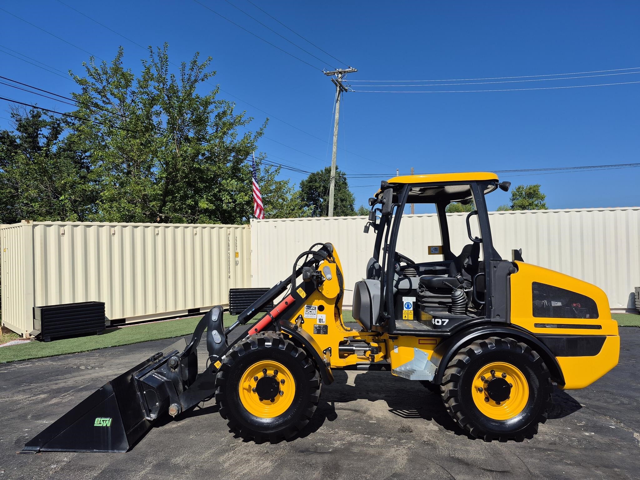 2024 JCB 407 in Essington, PA