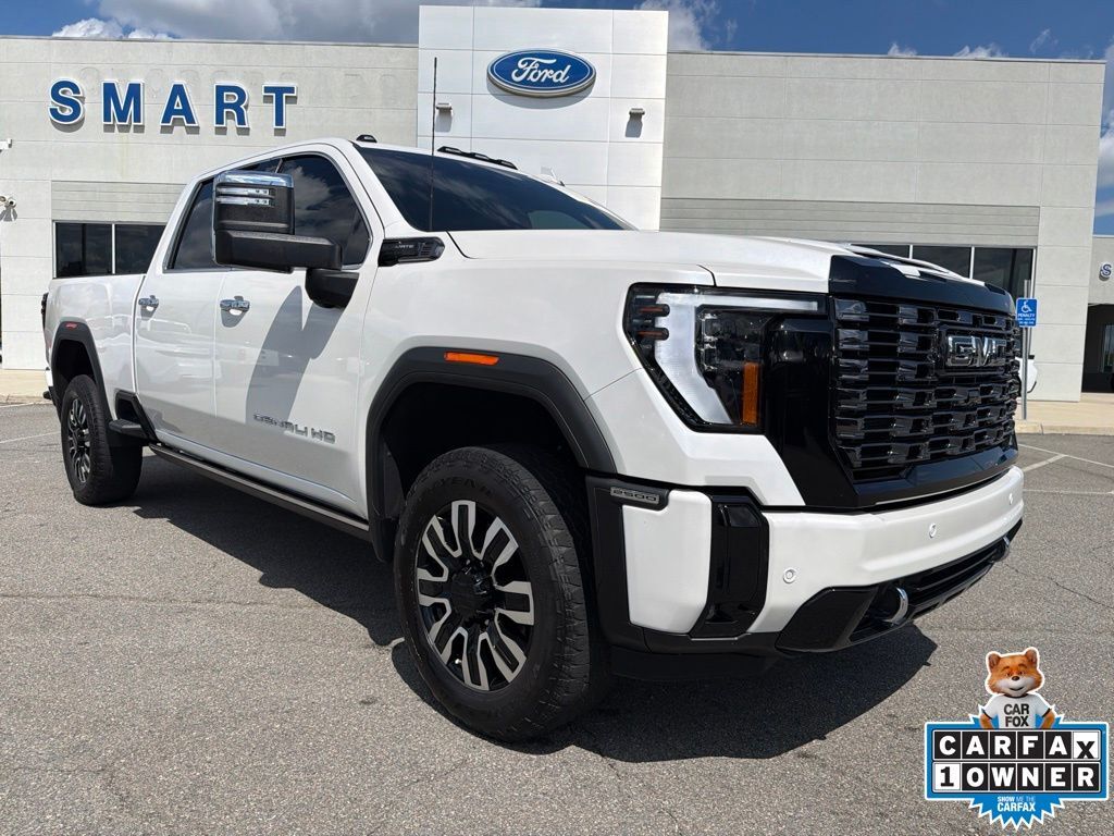 2025 GMC SIERRA in Madison, NC