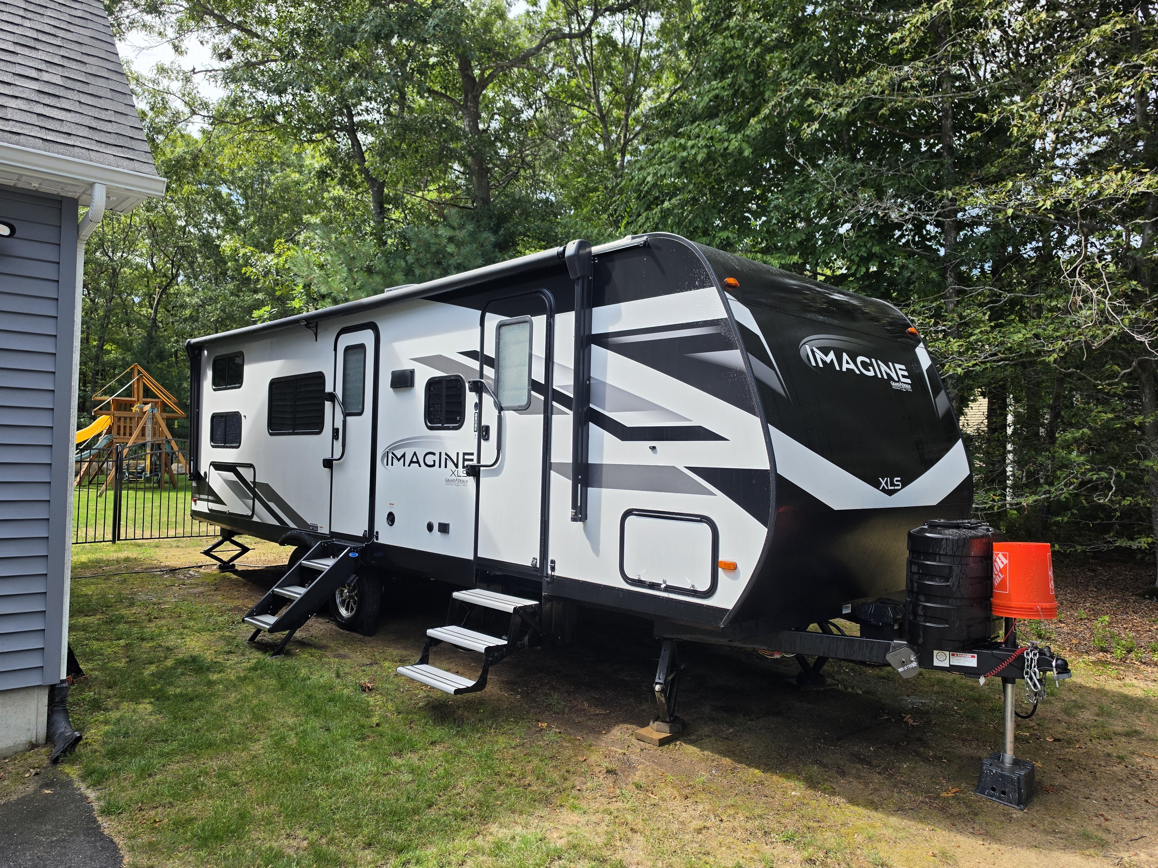 2024 Grand Design IMAGINE XLS 25DBE RV