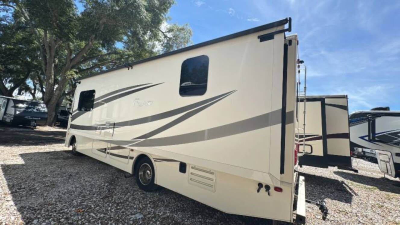 A photo of this 2019 Fleetwood Flair 29M