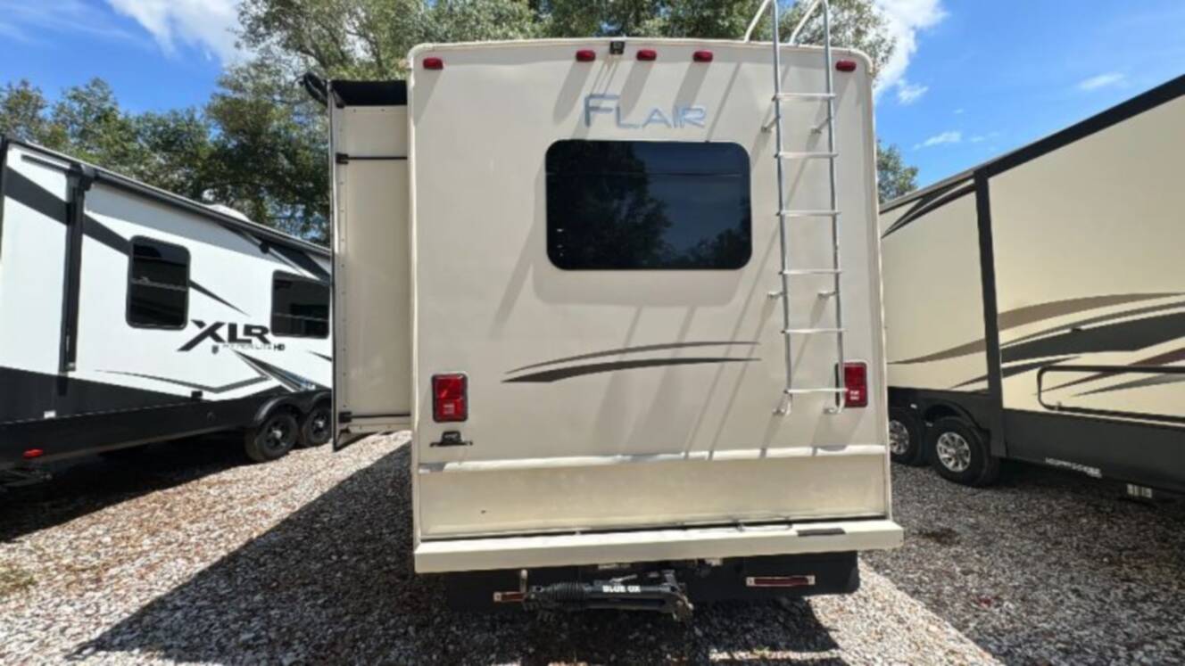 A photo of this 2019 Fleetwood Flair 29M